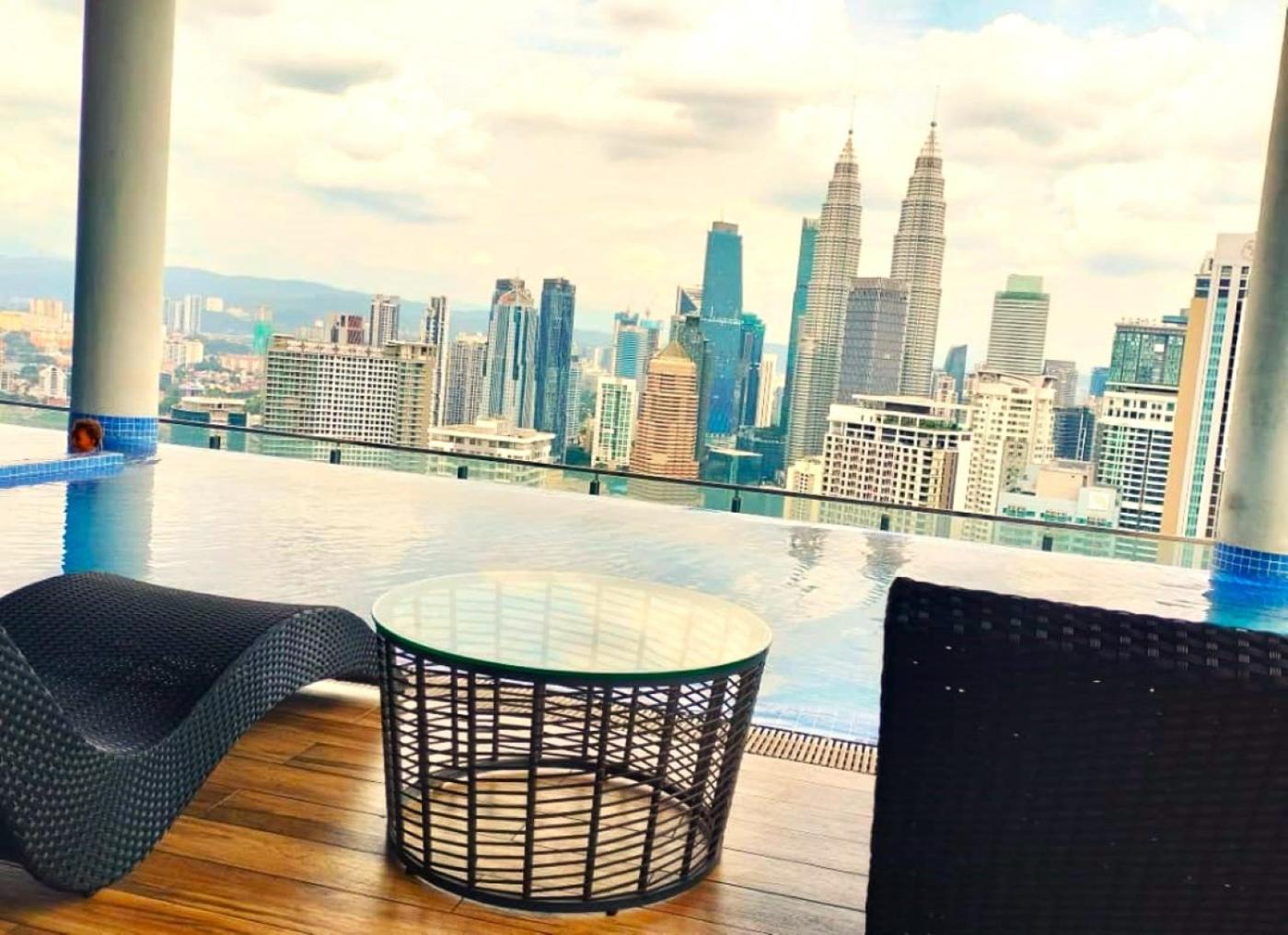 The Luxe Suites Infinitum Klcc Kuala Lumpur Exterior foto